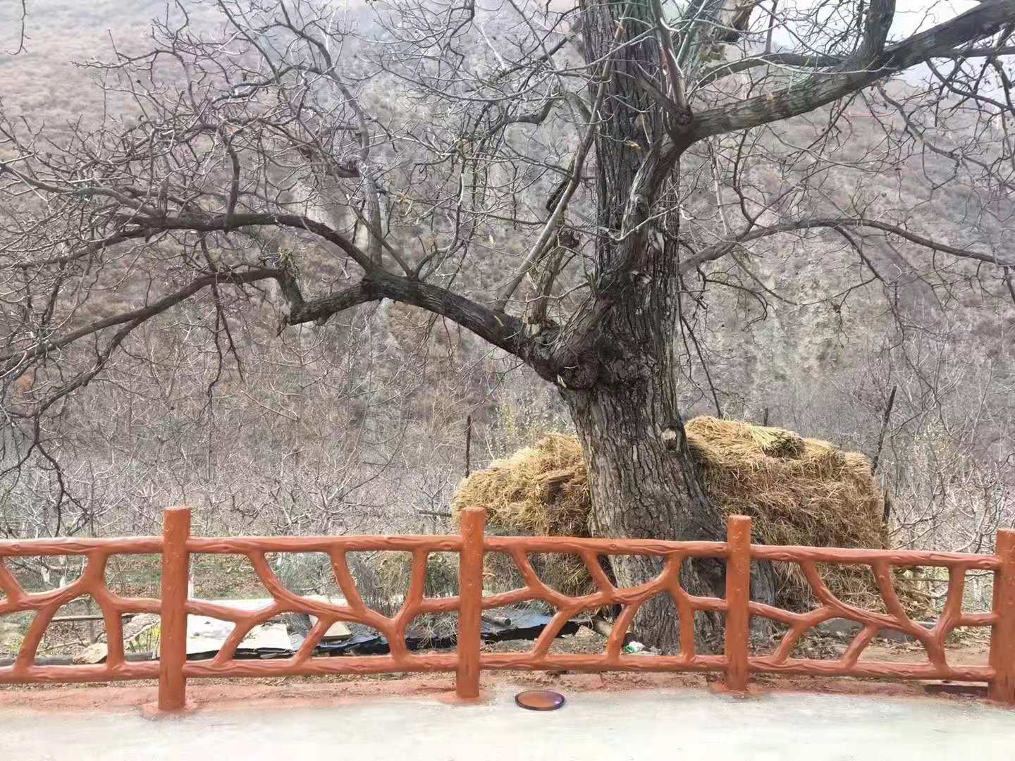 仿樹根護欄